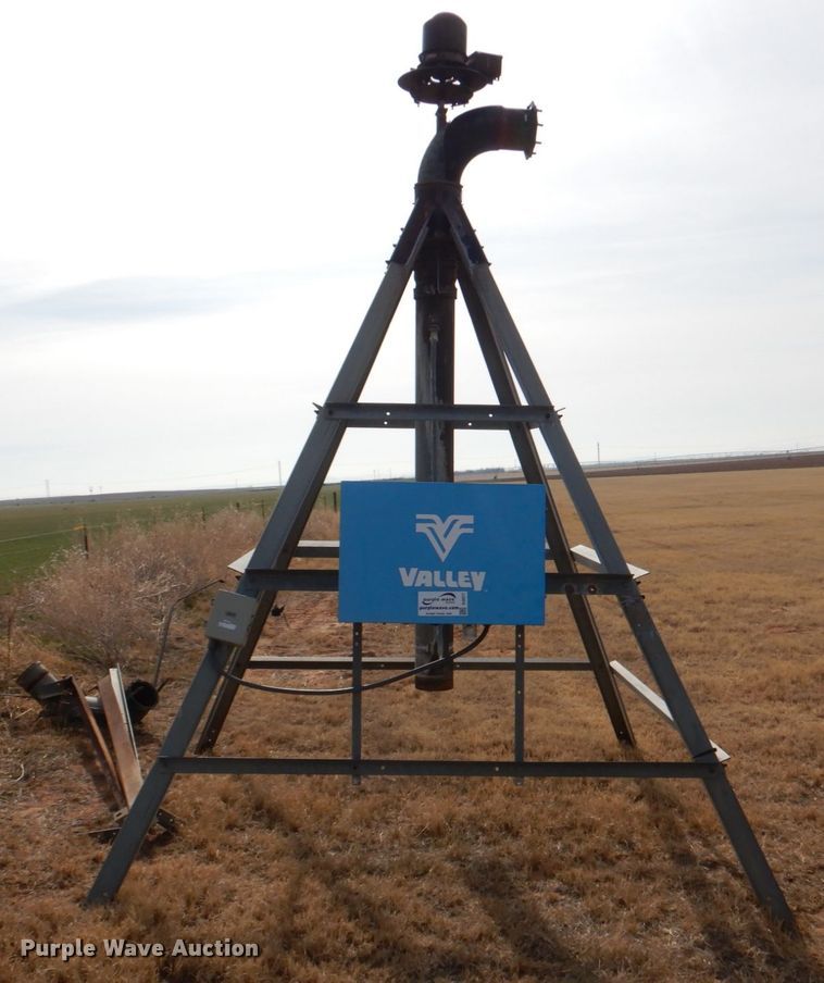 image for item DJ0377 Valley 4271 center pivot