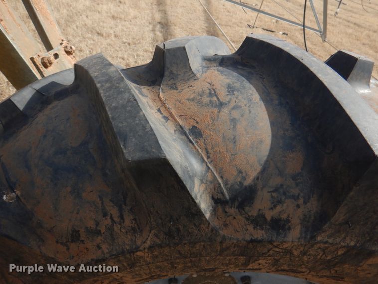 image for item DJ0377 Valley 4271 center pivot