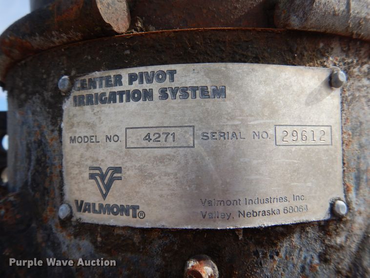 image for item DJ0377 Valley 4271 center pivot