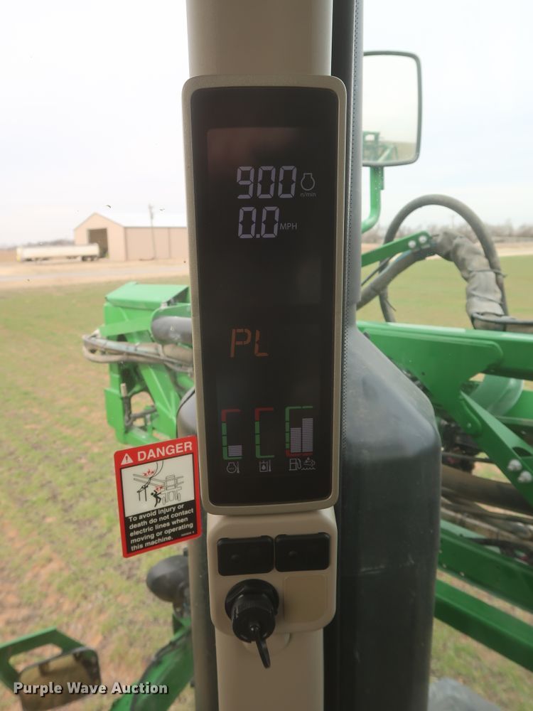 image for item DJ2310 2015 John Deere R4030  sprayer