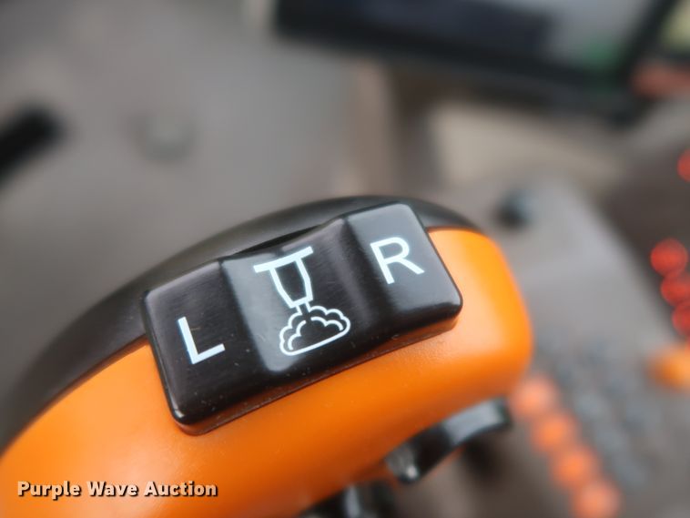 image for item DJ2310 2015 John Deere R4030  sprayer