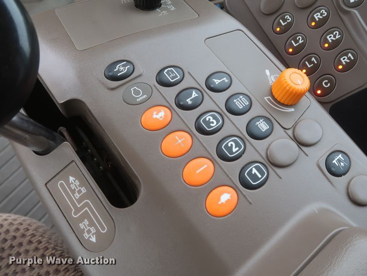 image for item DJ2310 2015 John Deere R4030  sprayer