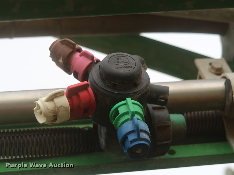 image for item DJ2310 2015 John Deere R4030  sprayer