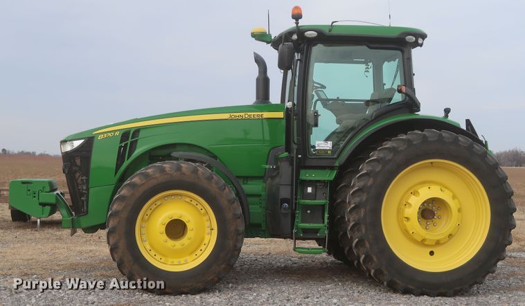 image for item DJ2311 2015 John Deere 8370R  MFWD tractor