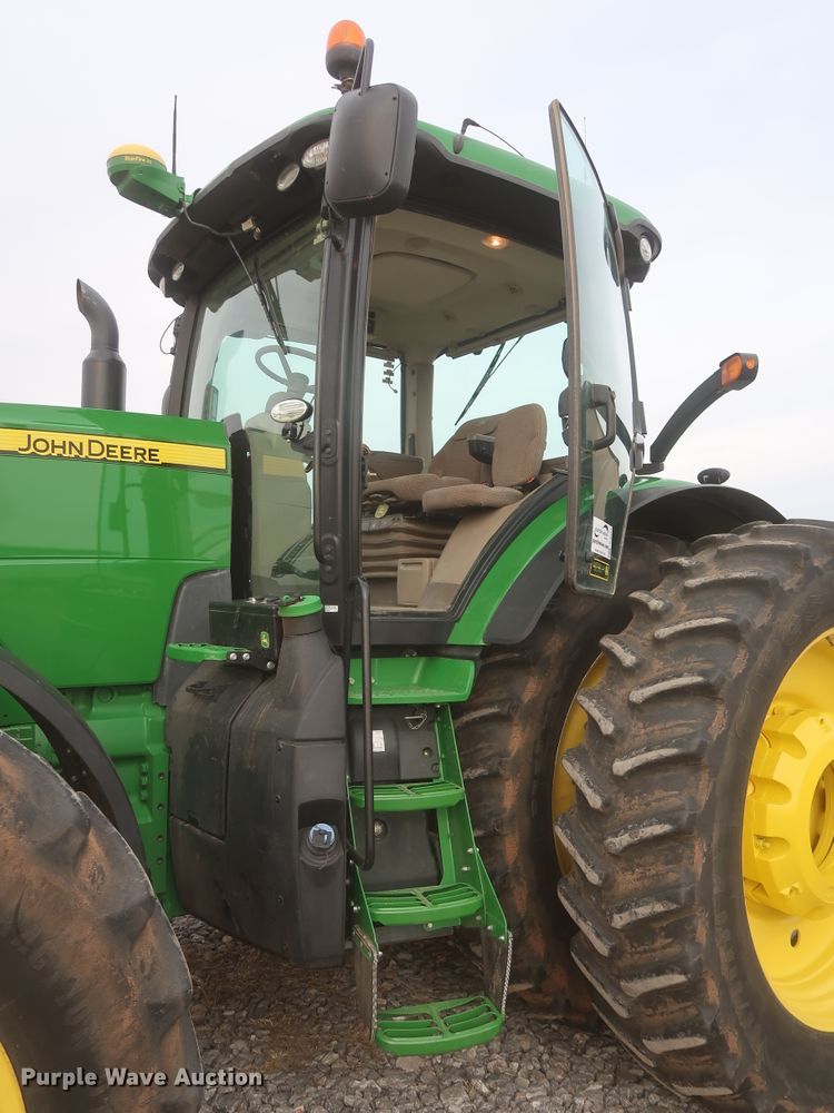 image for item DJ2311 2015 John Deere 8370R  MFWD tractor