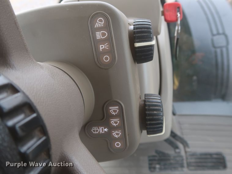 image for item DJ2311 2015 John Deere 8370R  MFWD tractor