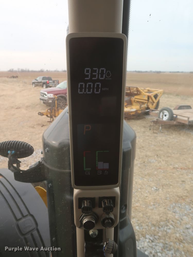 image for item DJ2311 2015 John Deere 8370R  MFWD tractor