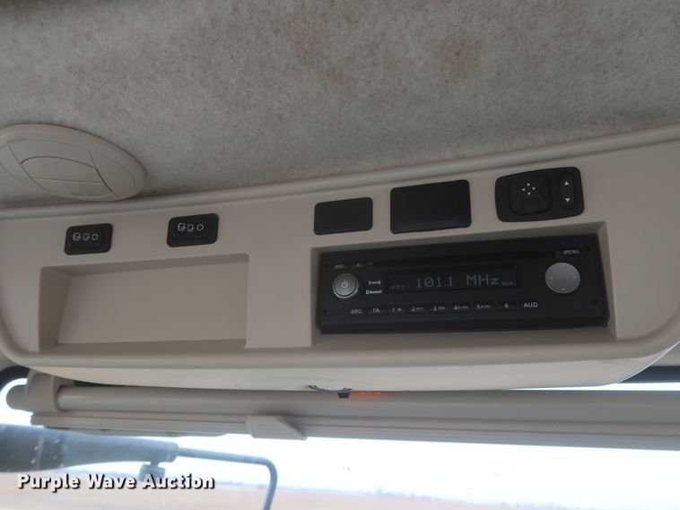 image for item DJ2311 2015 John Deere 8370R  MFWD tractor