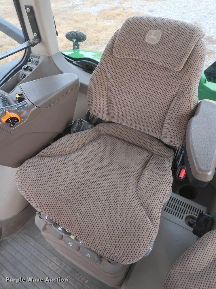 image for item DJ2311 2015 John Deere 8370R  MFWD tractor