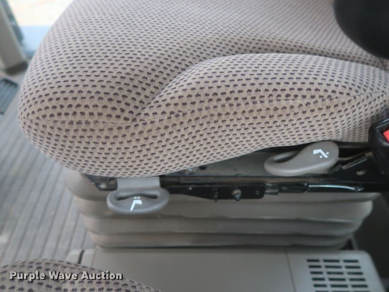 image for item DJ2311 2015 John Deere 8370R  MFWD tractor