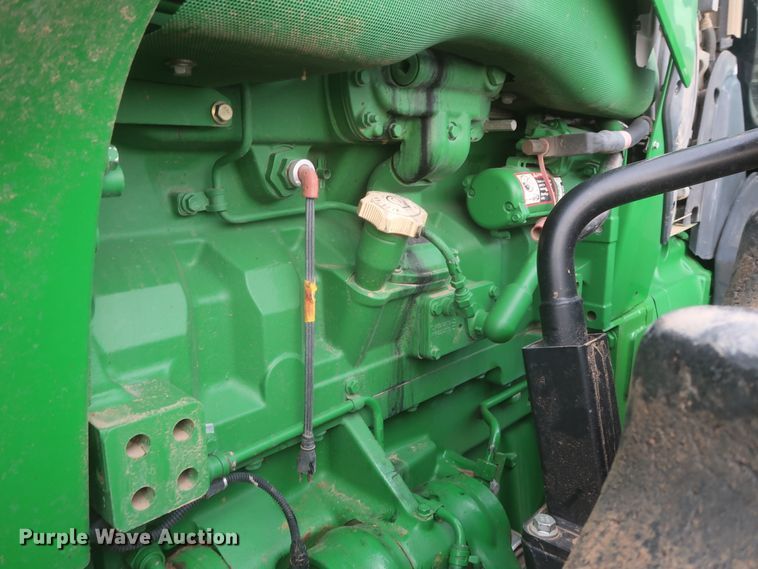 image for item DJ2311 2015 John Deere 8370R  MFWD tractor