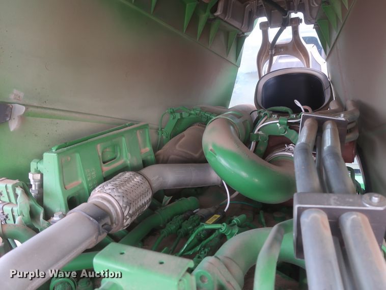 image for item DJ2311 2015 John Deere 8370R  MFWD tractor