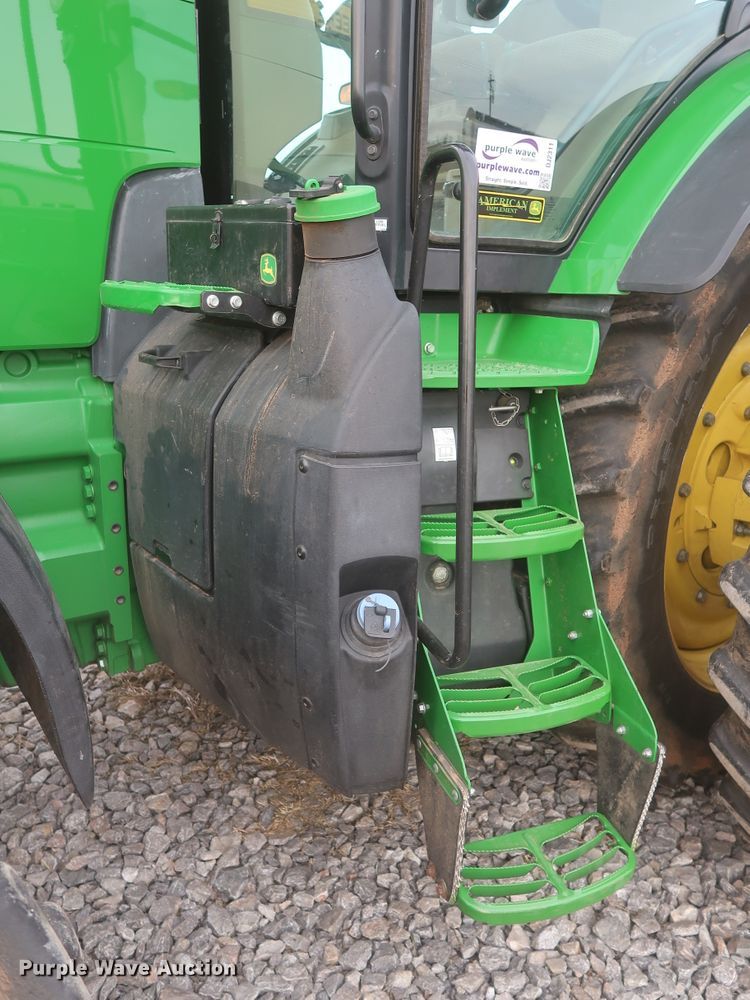 image for item DJ2311 2015 John Deere 8370R  MFWD tractor