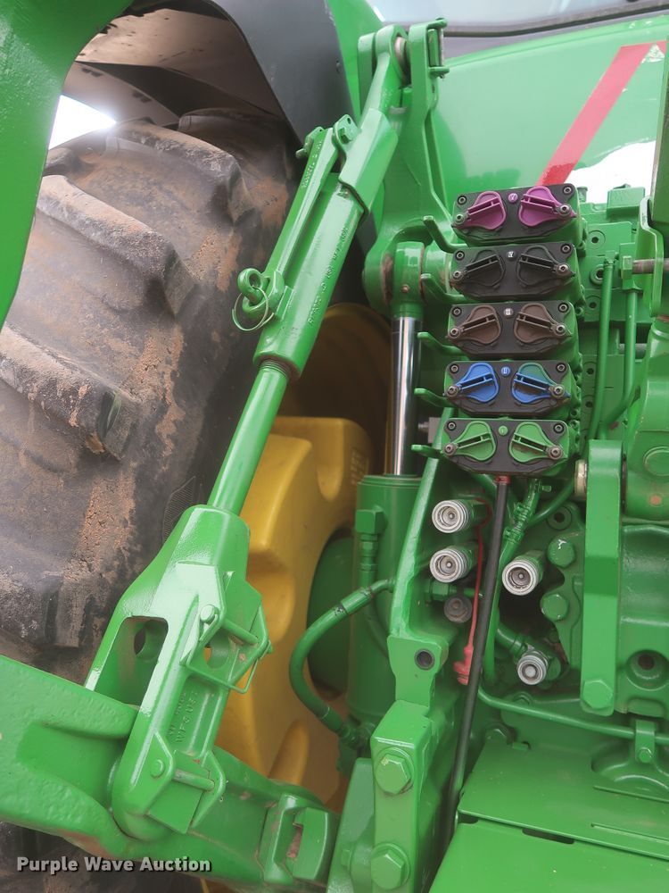 image for item DJ2311 2015 John Deere 8370R  MFWD tractor