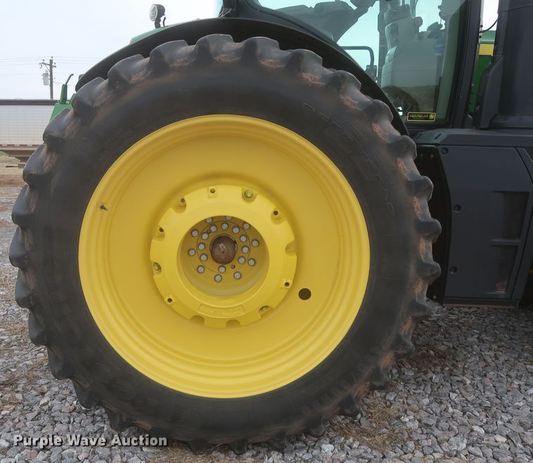 image for item DJ2311 2015 John Deere 8370R  MFWD tractor