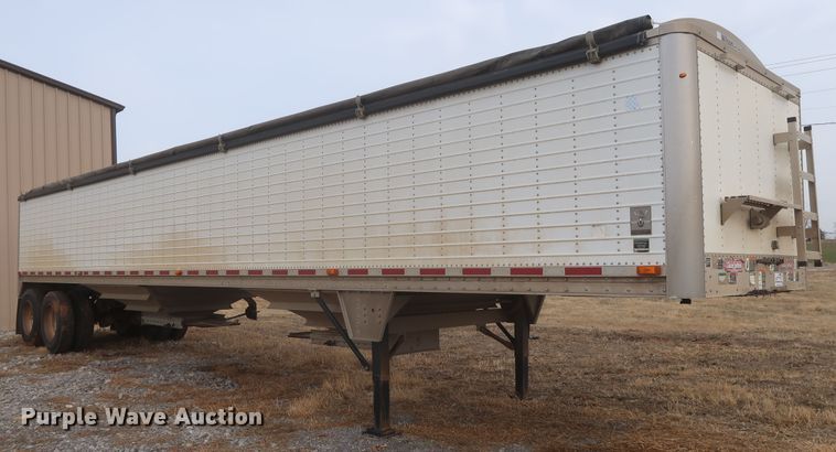 image for item DJ2314 2010 Wilson DWH-500 Pace Setter grain trailer