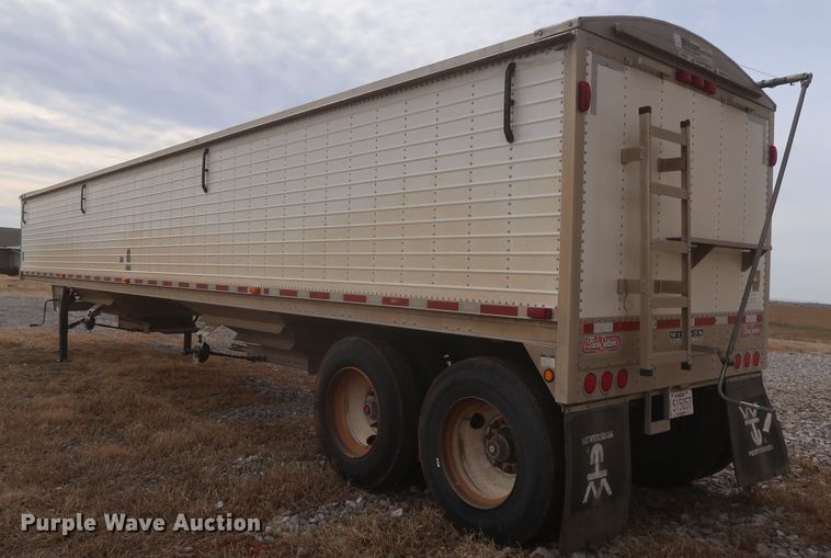 image for item DJ2314 2010 Wilson DWH-500 Pace Setter grain trailer