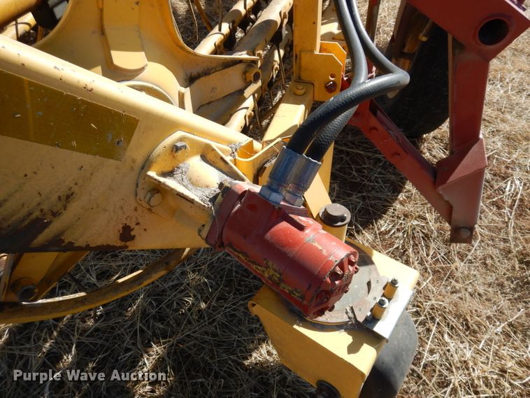 image for item DJ2900 New Holland 216 hay rake