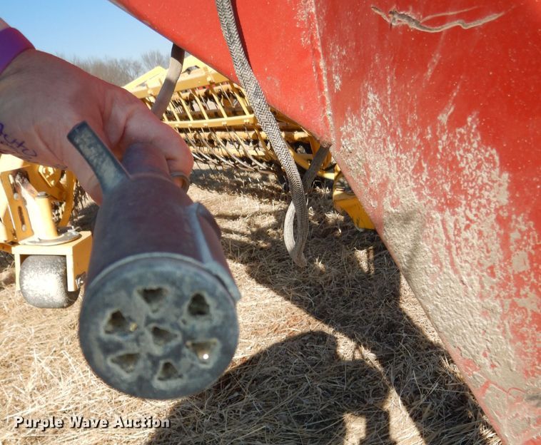 image for item DJ2900 New Holland 216 hay rake