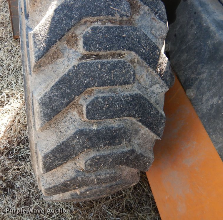 image for item DJ2901 2011 Case SR220  skid steer loader