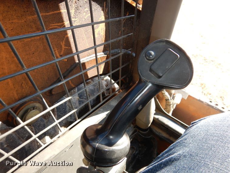 image for item DJ2901 2011 Case SR220  skid steer loader