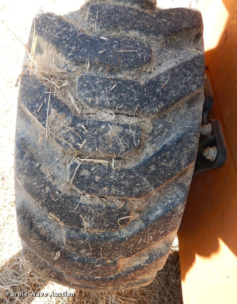 image for item DJ2901 2011 Case SR220  skid steer loader