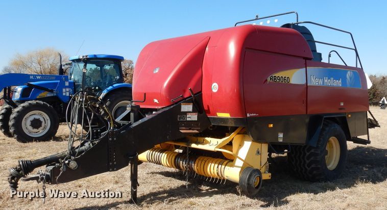 image for item DJ2902 2011 New Holland BB9060  4SS large square baler