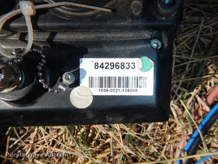 image for item DJ2902 2011 New Holland BB9060  4SS large square baler