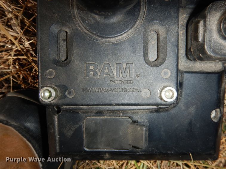 image for item DJ2902 2011 New Holland BB9060  4SS large square baler