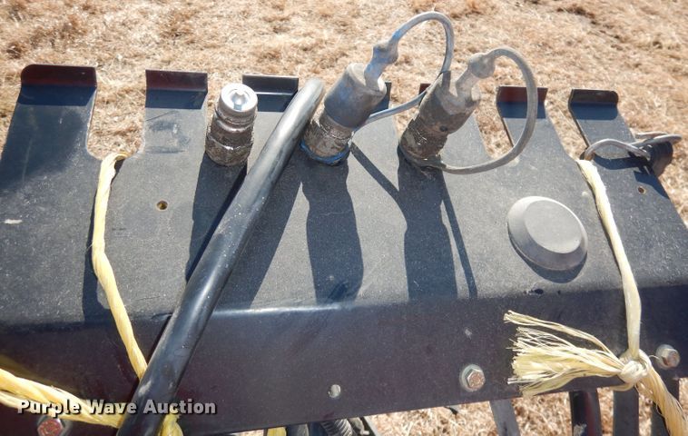 image for item DJ2902 2011 New Holland BB9060  4SS large square baler