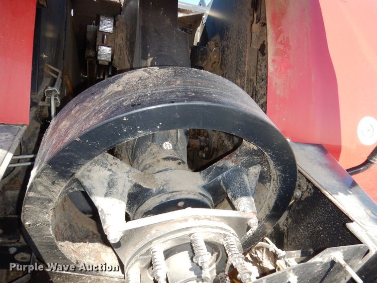 image for item DJ2902 2011 New Holland BB9060  4SS large square baler