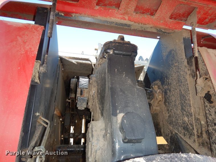 image for item DJ2902 2011 New Holland BB9060  4SS large square baler