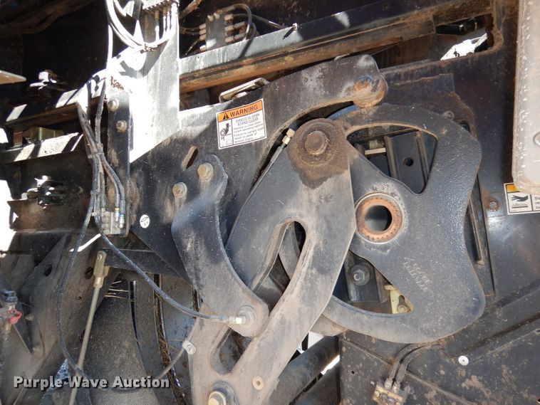 image for item DJ2902 2011 New Holland BB9060  4SS large square baler