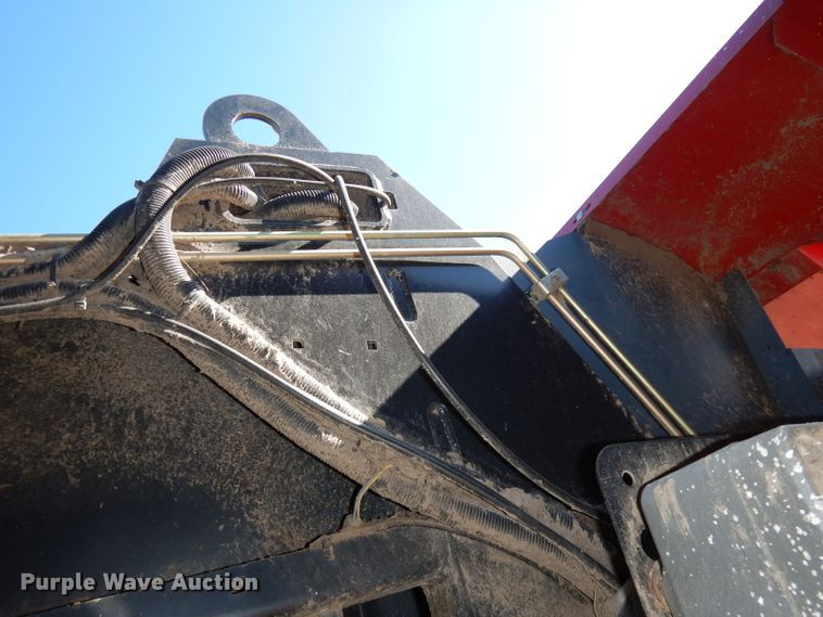 image for item DJ2902 2011 New Holland BB9060  4SS large square baler