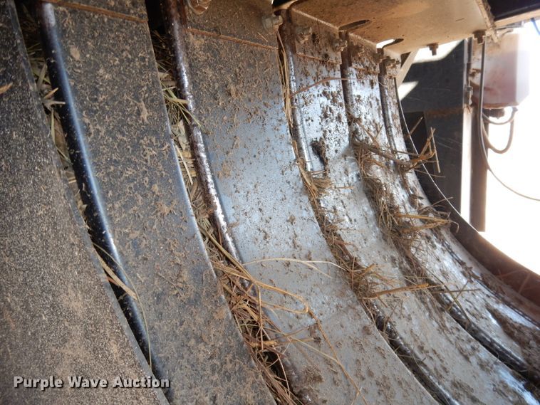 image for item DJ2902 2011 New Holland BB9060  4SS large square baler