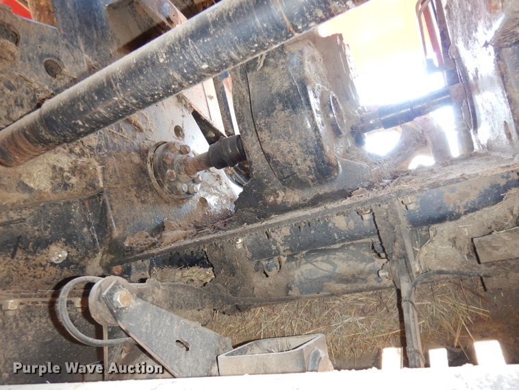 image for item DJ2902 2011 New Holland BB9060  4SS large square baler