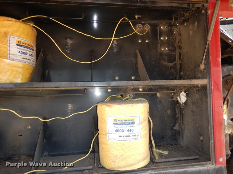 image for item DJ2902 2011 New Holland BB9060  4SS large square baler