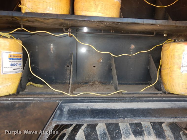 image for item DJ2902 2011 New Holland BB9060  4SS large square baler