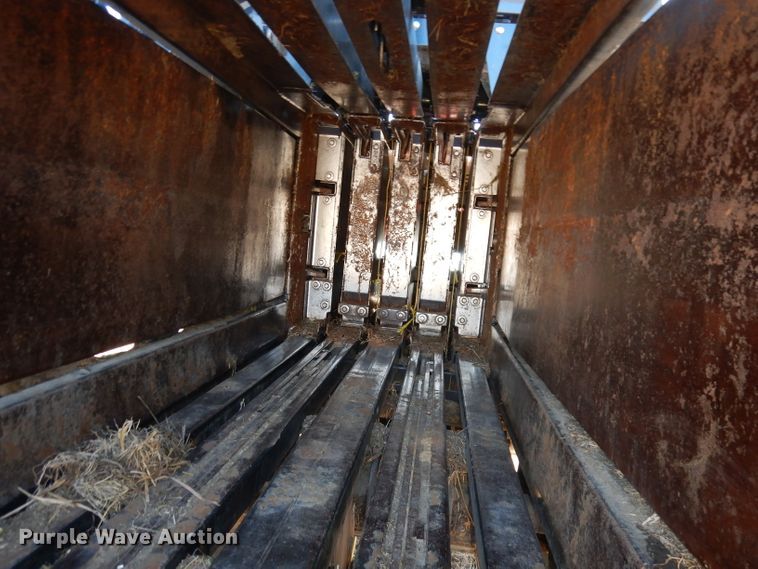 image for item DJ2902 2011 New Holland BB9060  4SS large square baler