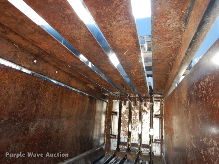 image for item DJ2902 2011 New Holland BB9060  4SS large square baler