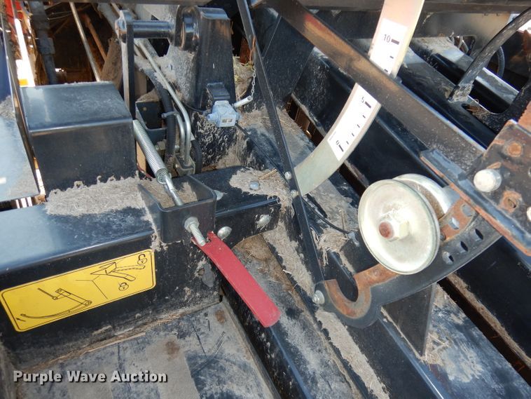 image for item DJ2902 2011 New Holland BB9060  4SS large square baler