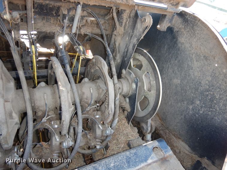 image for item DJ2902 2011 New Holland BB9060  4SS large square baler