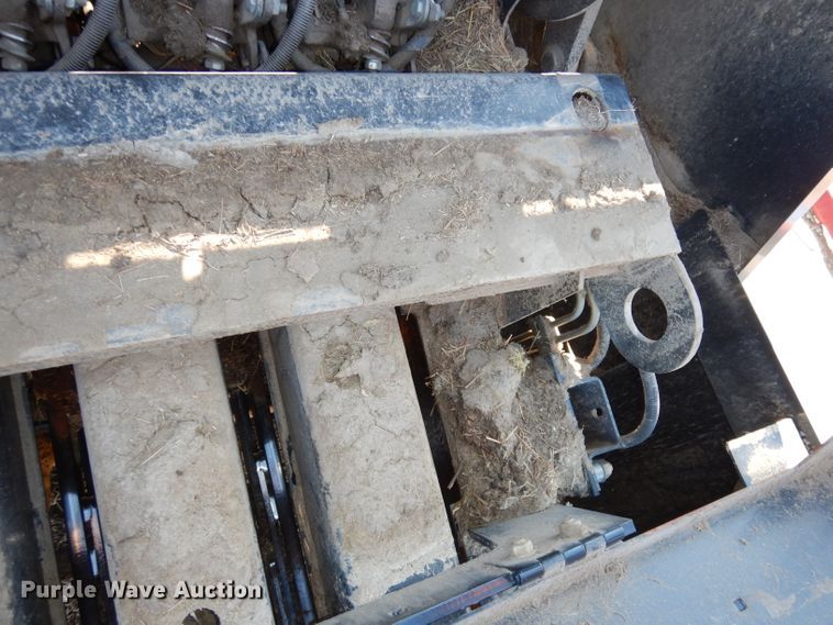 image for item DJ2902 2011 New Holland BB9060  4SS large square baler