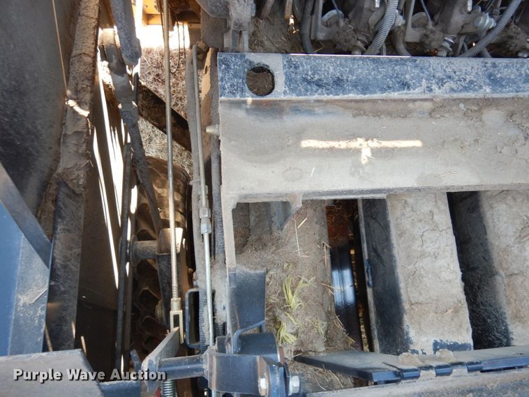 image for item DJ2902 2011 New Holland BB9060  4SS large square baler