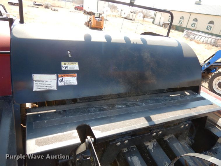 image for item DJ2902 2011 New Holland BB9060  4SS large square baler