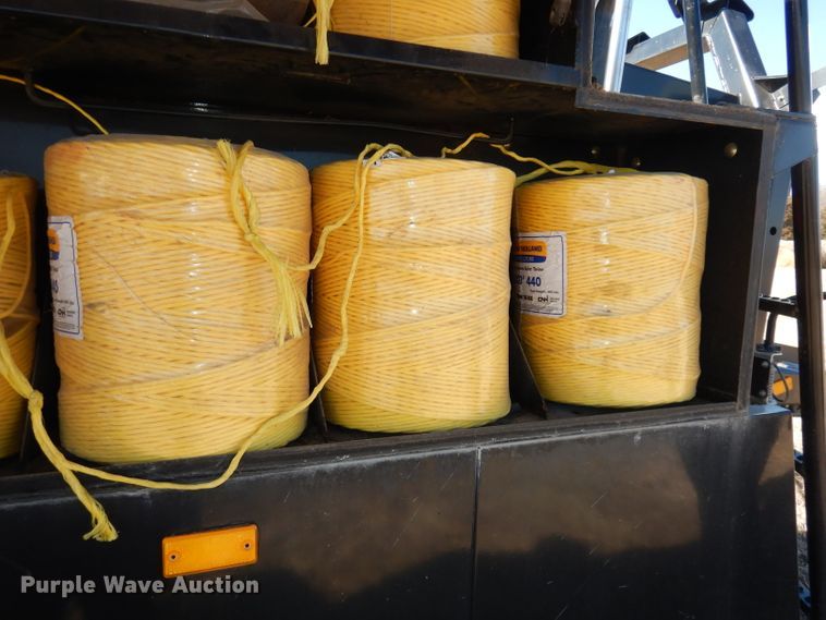 image for item DJ2902 2011 New Holland BB9060  4SS large square baler