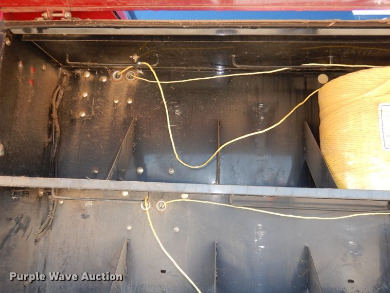 image for item DJ2902 2011 New Holland BB9060  4SS large square baler