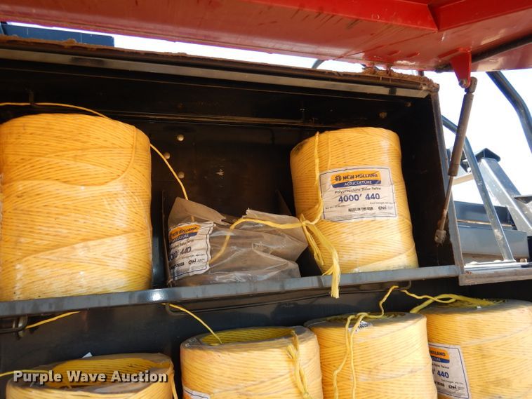 image for item DJ2902 2011 New Holland BB9060  4SS large square baler