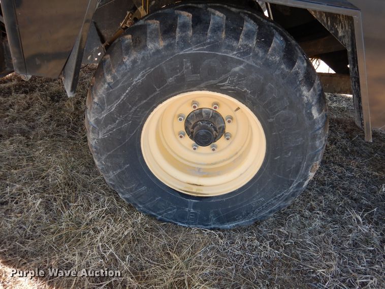 image for item DJ2902 2011 New Holland BB9060  4SS large square baler