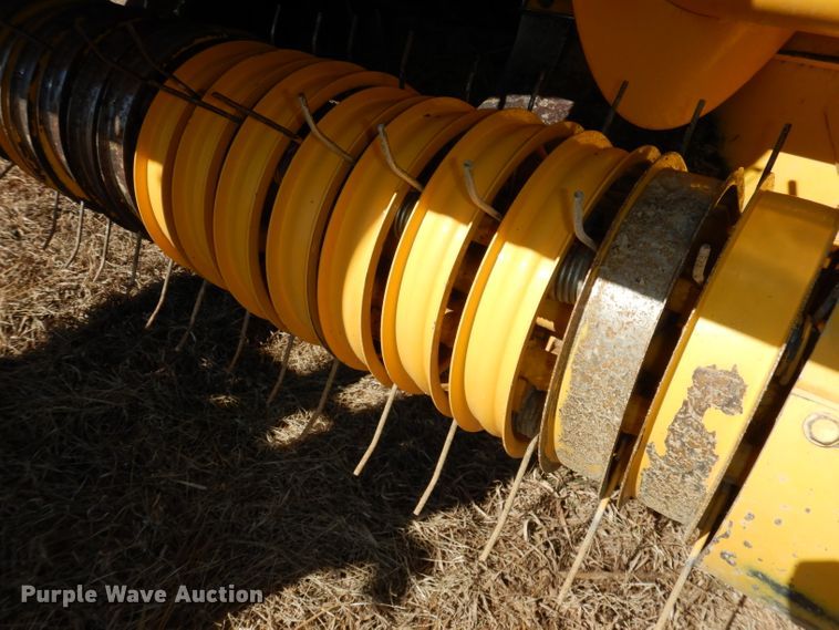 image for item DJ2902 2011 New Holland BB9060  4SS large square baler